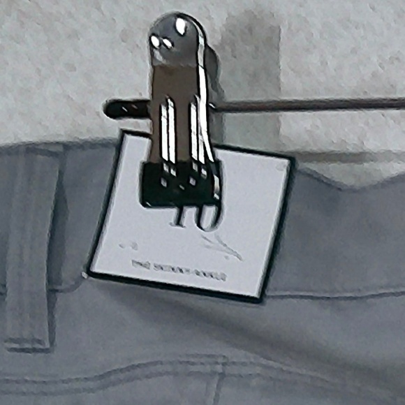 NWT White House Black Market Skinny Ankle Cargo’s, In Chrome, Zip Ankle Size10 - Picture 11 of 11